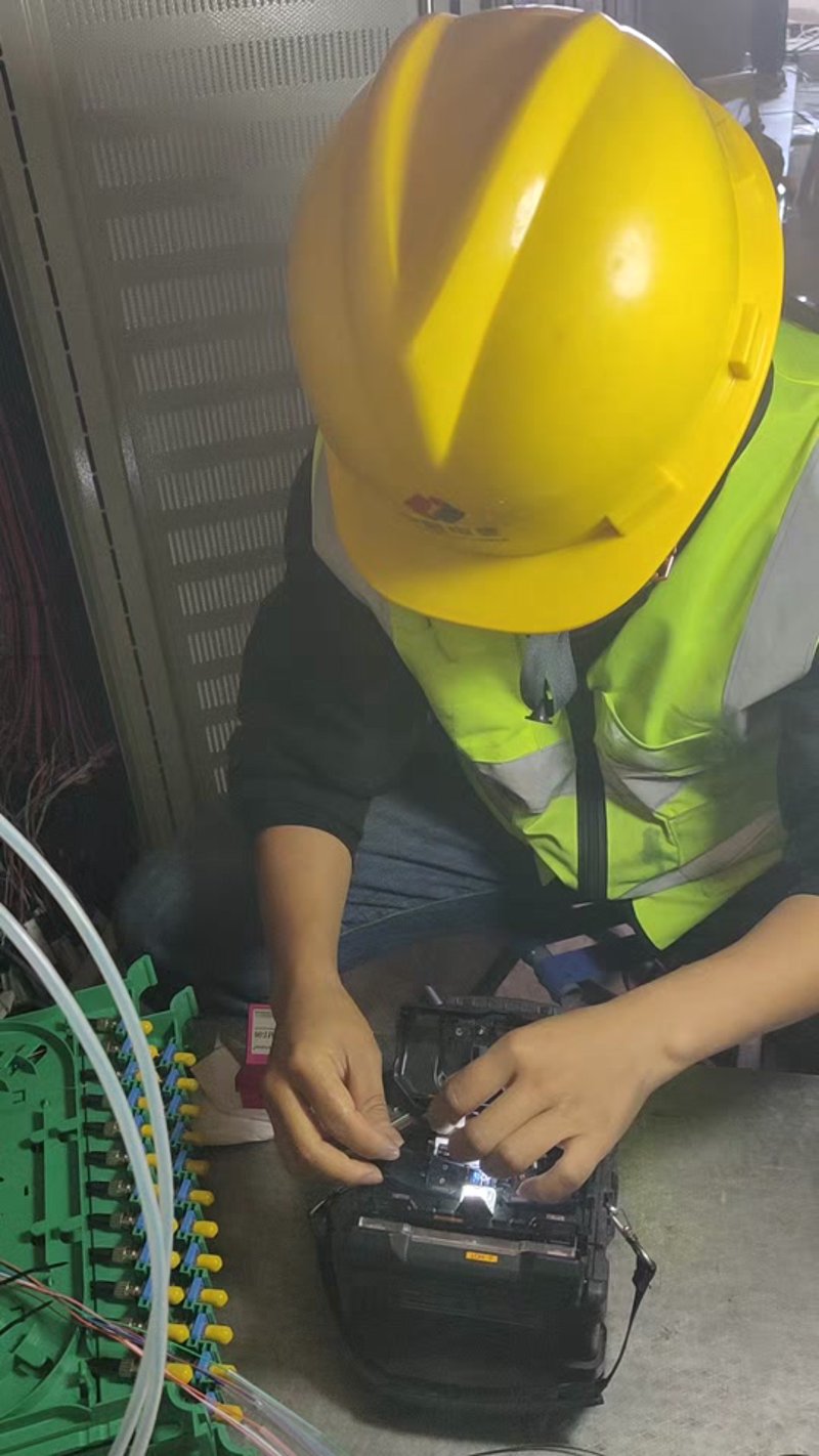 网络工程师证书在当前信息化社会中究竟有多大的“分量”？这可能是许多想要进入这个行业或是已经身处其中的朋友共同关心的问题。